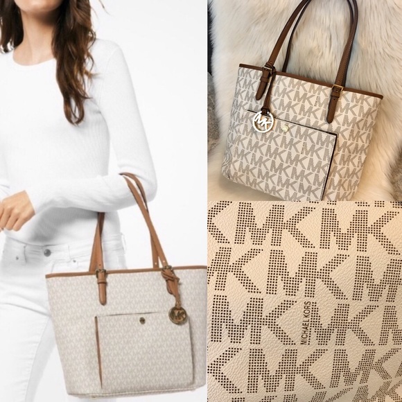 Michael Kors Handbags - ✅SOLD <Michael Kors> Jet Set Tote -Vanilla